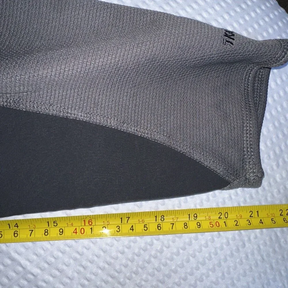 The North Face Mens Zipper Jacket Size Large Gray And Black